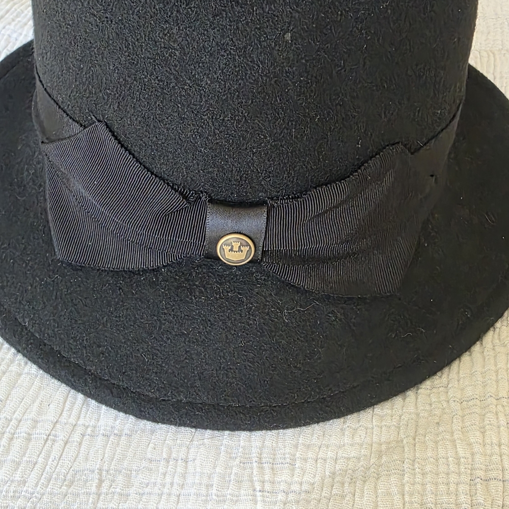 Vintage Black Cloche Hat Wool Elegant Minimalist Parisian Style Old Money Glamou - Picture 3 of 7